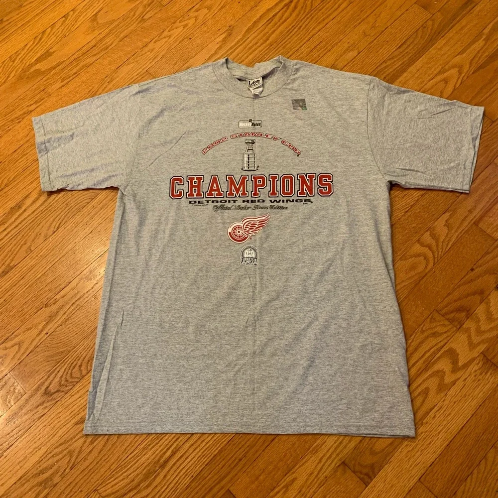 Vintage 2002 NHL Detroit Red Wings Champions shirt - Picture 1 of 5